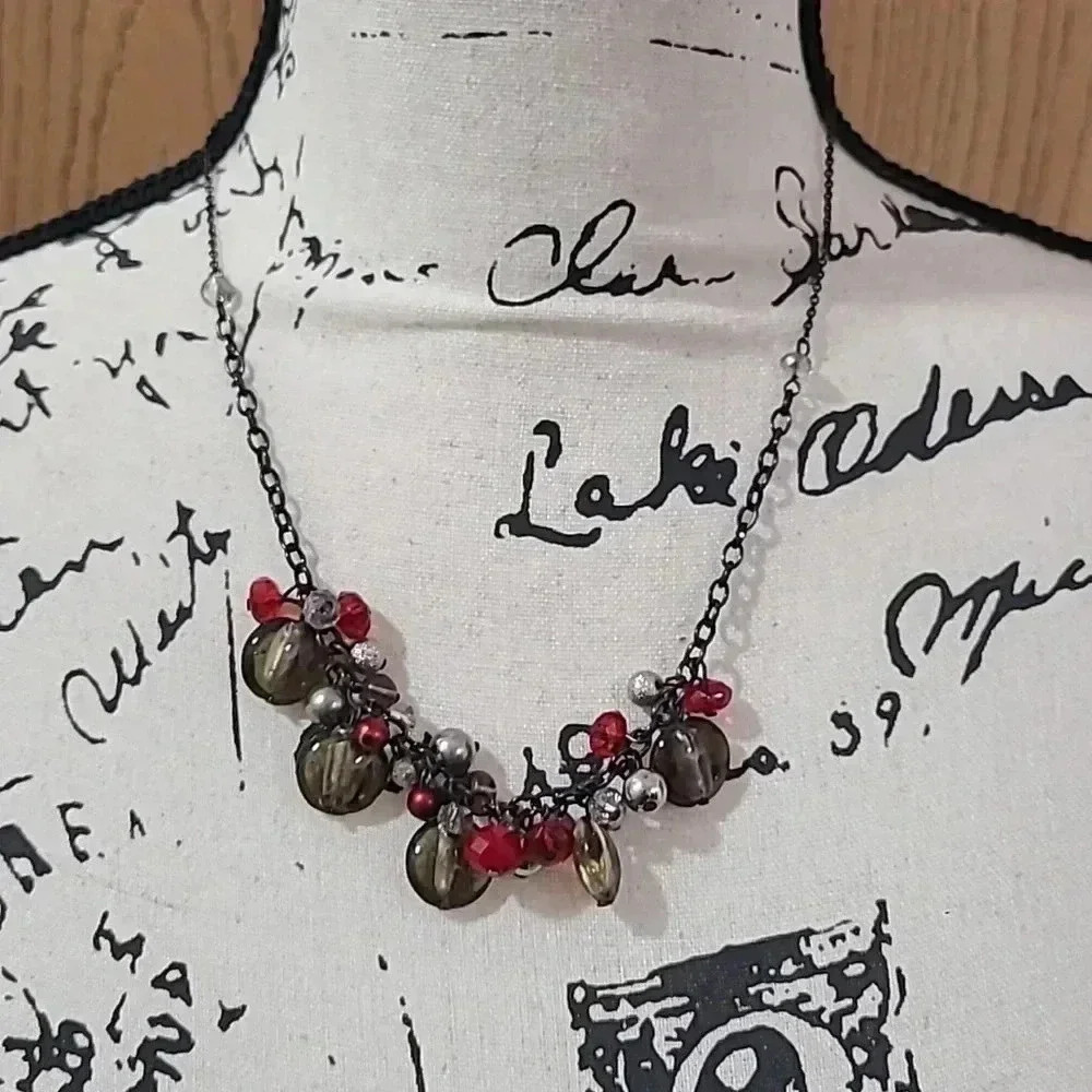 #36 set of 3 red beaded layered chain rhinestone statement necklaces - Picture 4 of 4
